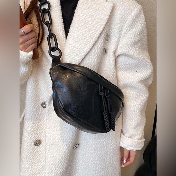 New Crossbody Bag, Fanny Pack - Picture 5 of 9